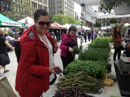 Farmers Market Dinner at Jimmy’s No. 43 with Chef Annette Tomei Chef Annette Shopping At Union Square